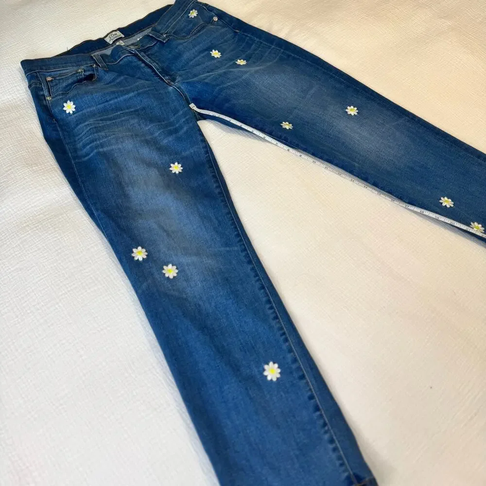 J.Crew Embroidered Boyfriend Jeans Women's 30 Daisy Floral Cottagecore Spring - Picture 11 of 16